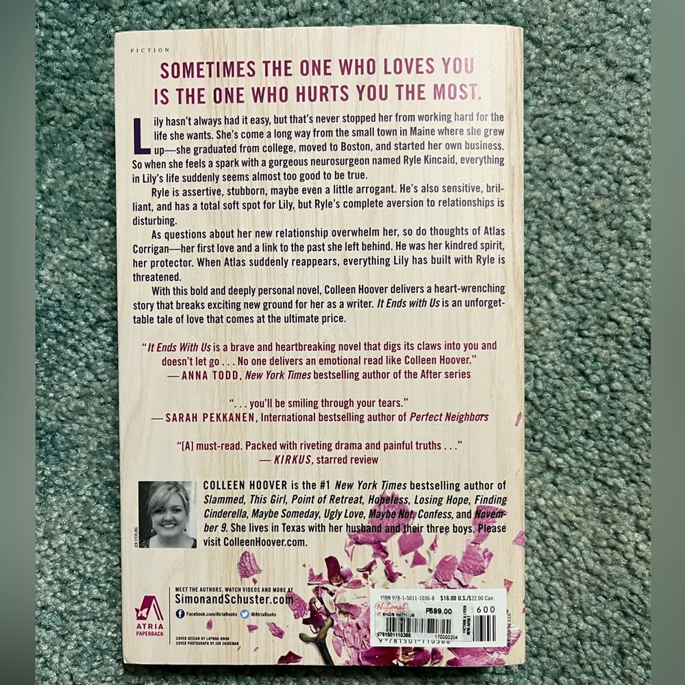 It Ends With Us by Colleen Hoover Book - Picture 2 of 2